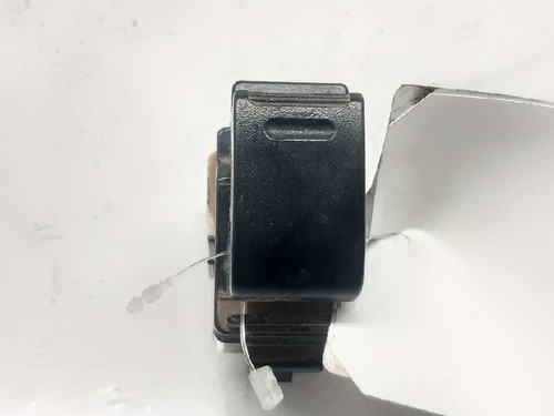 6072863 rear window control